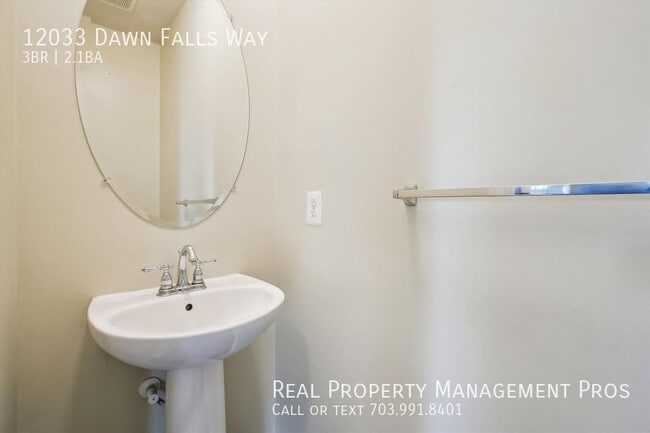 Building Photo - 12033 Dawn Falls Way