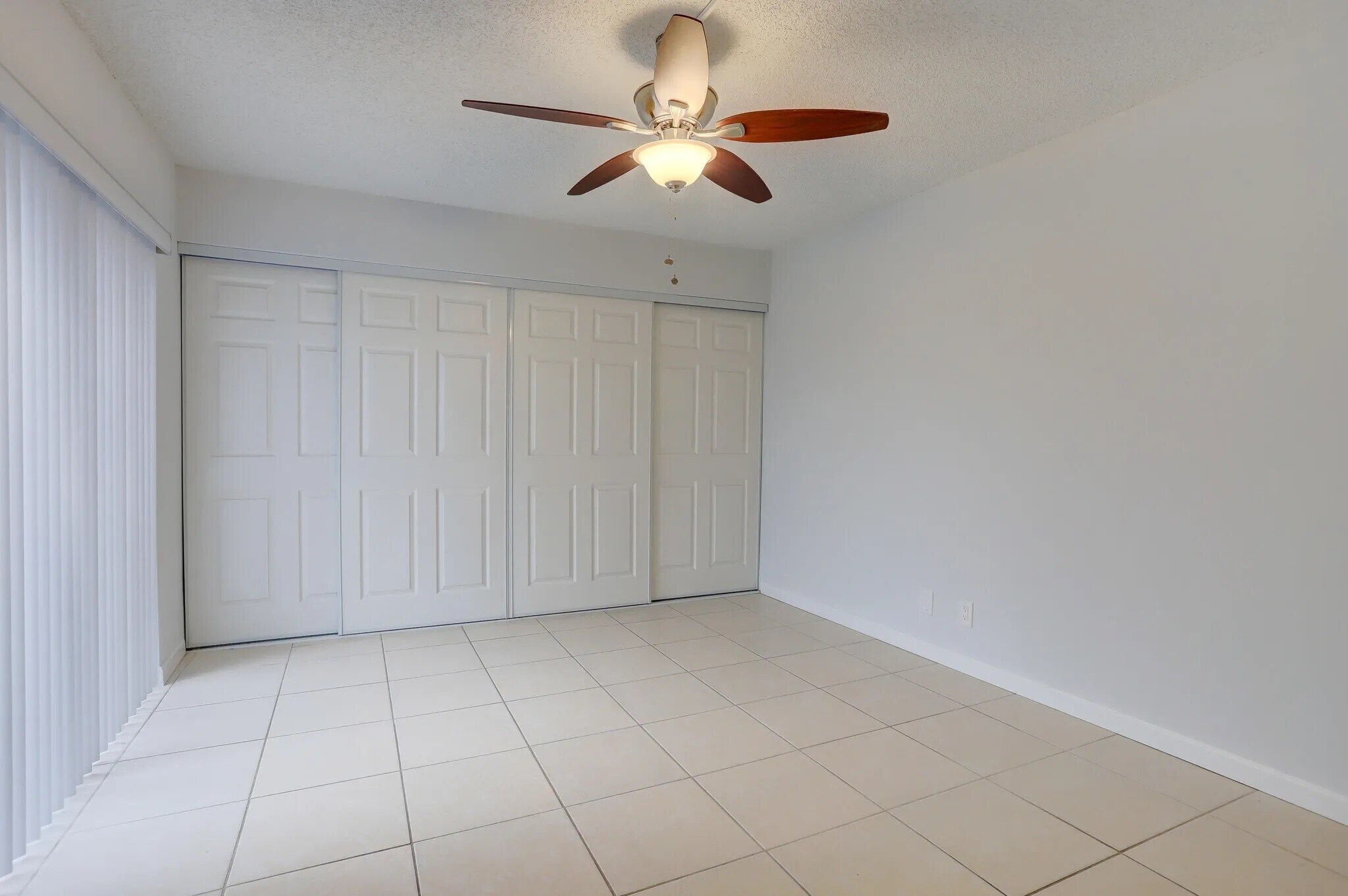 Building Photo - 744 Springdale Cir