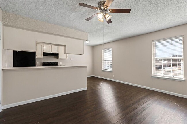 Building Photo - 6110 Wheless Cove