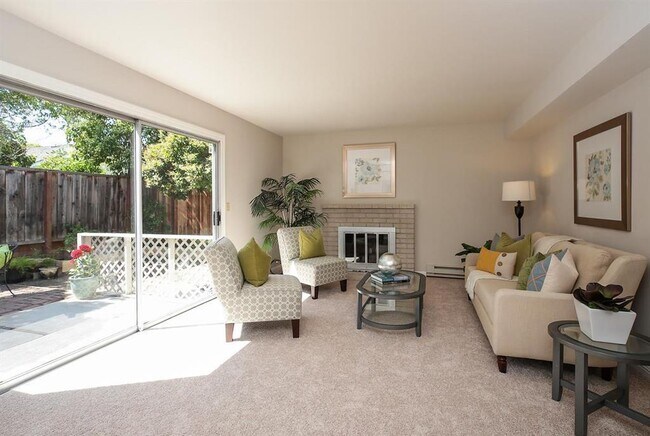 Building Photo - Belwood