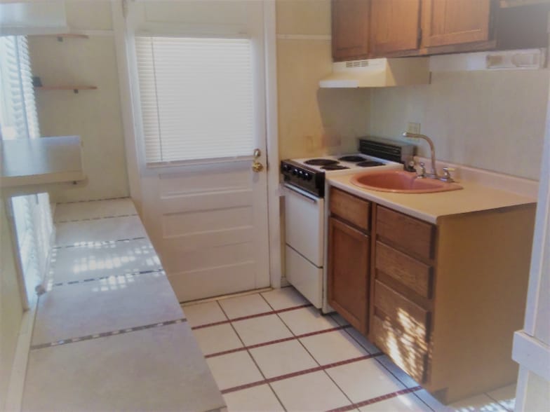 Building Photo - 1404 S Jefferson St