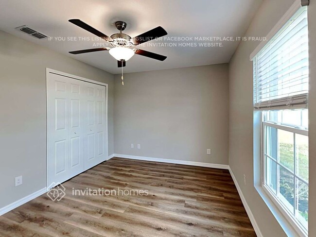 Building Photo - 25442 Doredo Dr