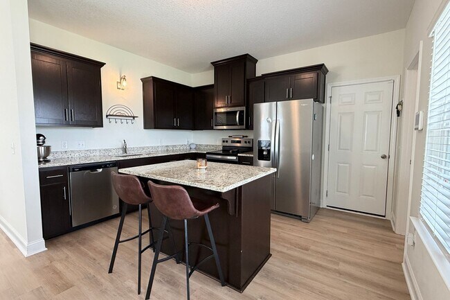 Building Photo - COMING JUNE 2026! (Pet Friendly)