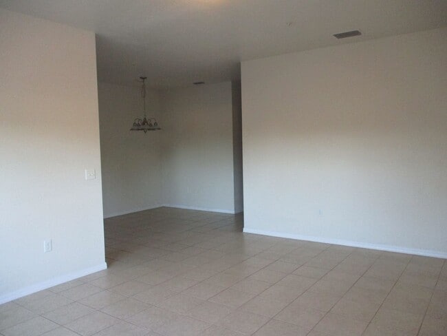 Building Photo - 2/2 Eagle Trace