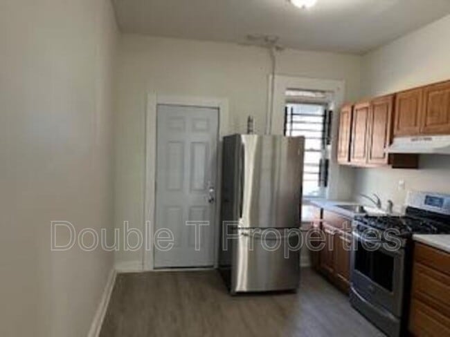 Building Photo - 3010 Grayson St