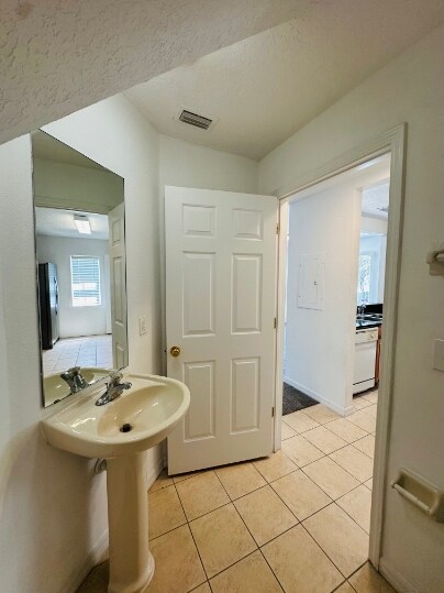 Building Photo - 203 Castlekeeper Pl