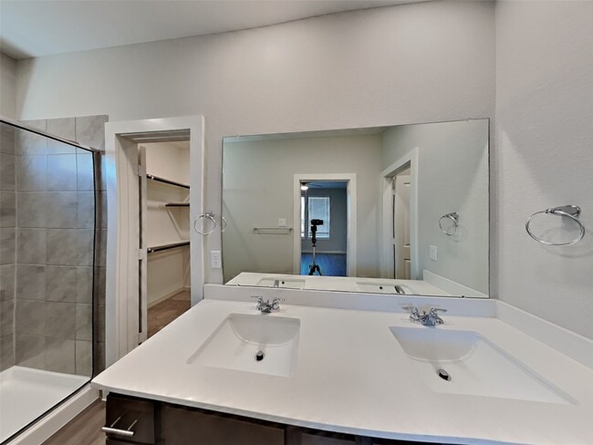 Building Photo - 2411 Foster Hl Rd