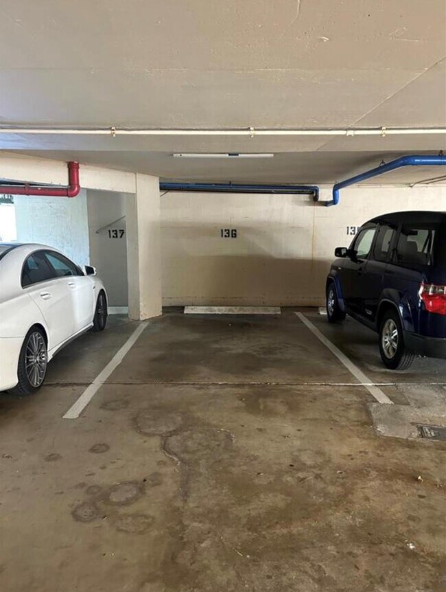 Building Photo - 6901 Environ Blvd