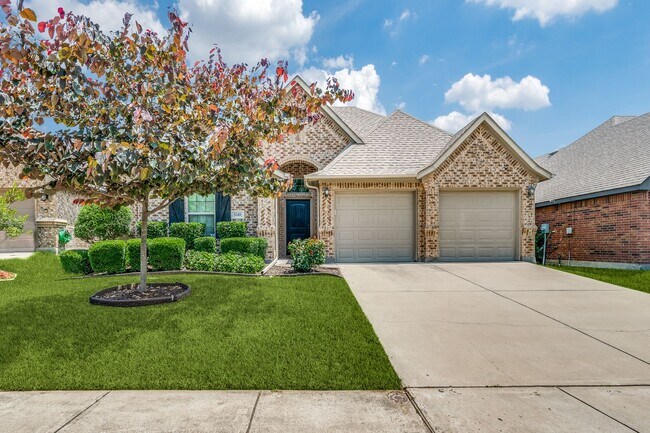 Primary Photo - Beautiful 3 Bedroom with Bonus Media Room