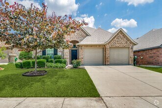 Building Photo - Beautiful 3 Bedroom with Bonus Media Room