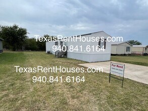 Building Photo - Beautifully Remodeled 3 Bed, 1 Bath Manufactured Home for Rent – Wichita Falls, TX