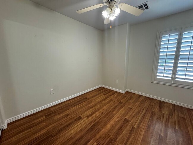 Building Photo - 3 BEDROOM 2.5 BATH HOME IN TRAMONTO COMMUNITY