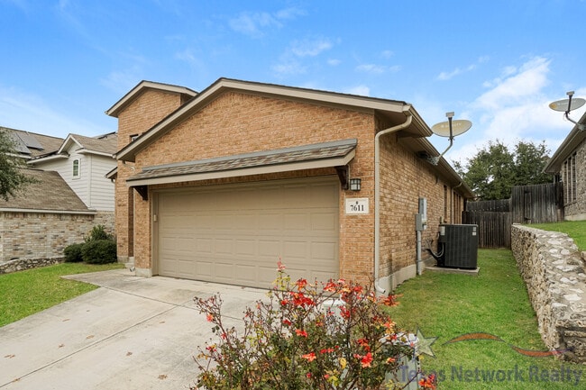 Building Photo - 7611 Presidio Haven