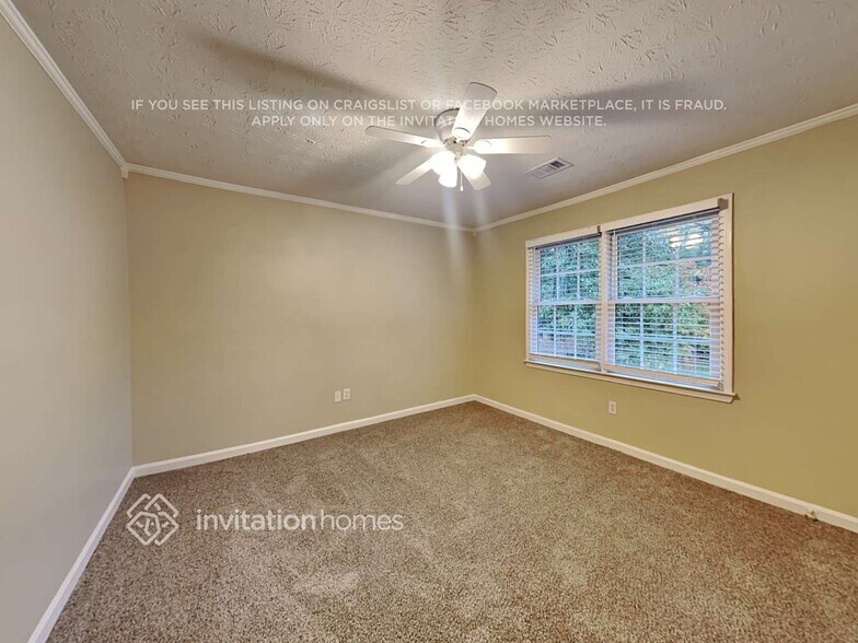 Building Photo - 2536 Ashworth Lake Rd