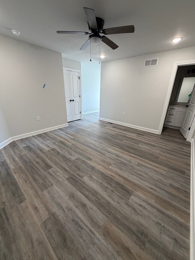 Building Photo - 83 SE 351st Rd