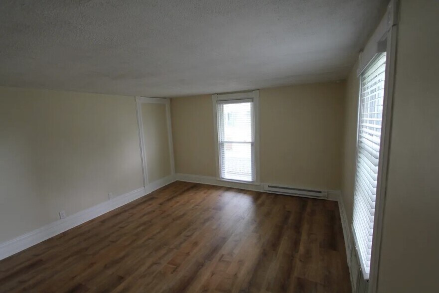 Building Photo - 215 N College Ave