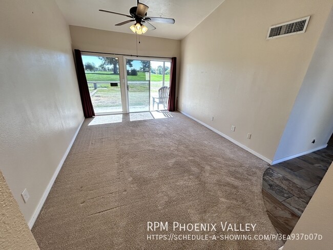 Building Photo - 2 Bed / 1 Bath, Glendale unit on the Bella...