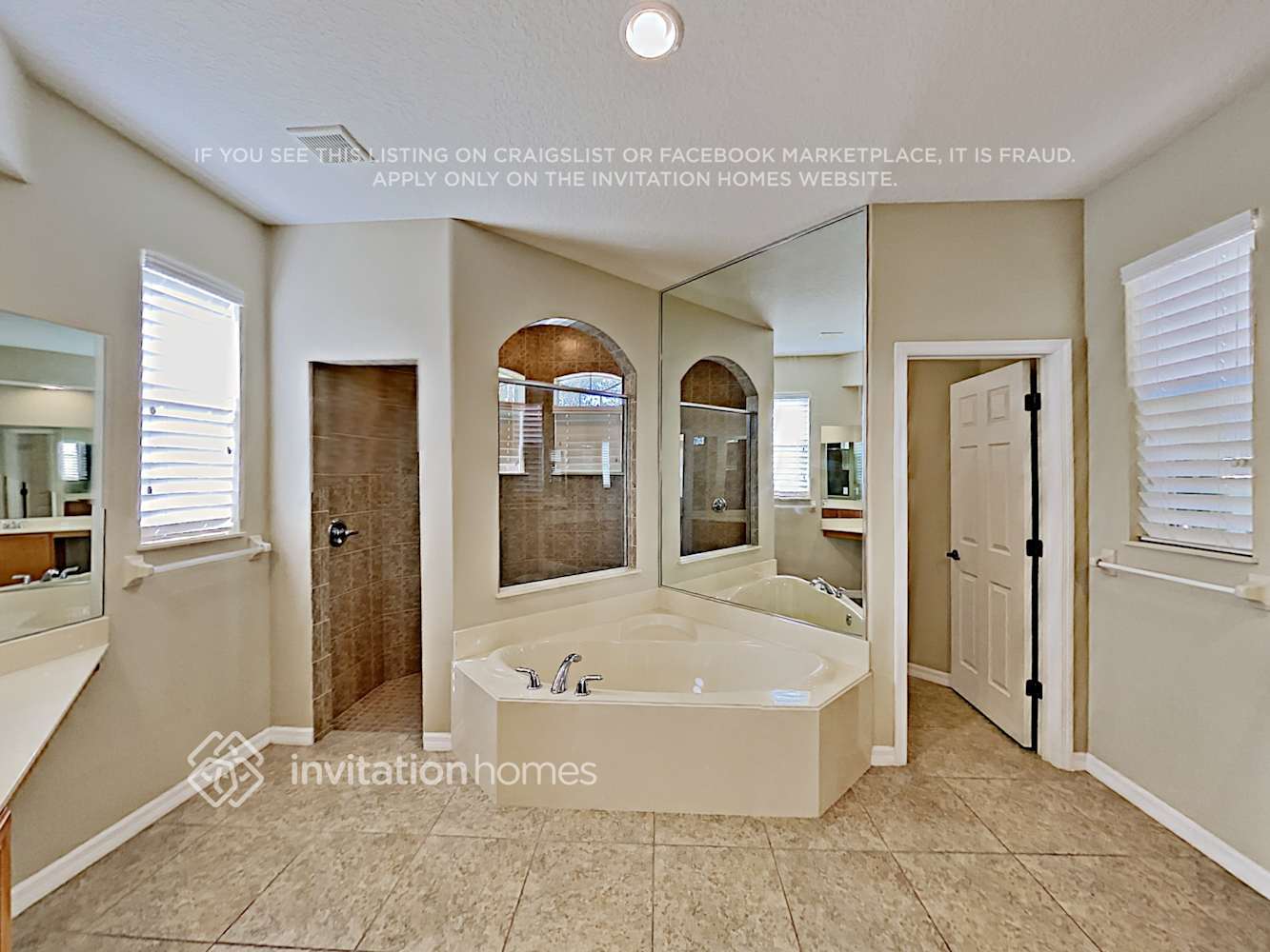 Building Photo - 4019 Knott Dr
