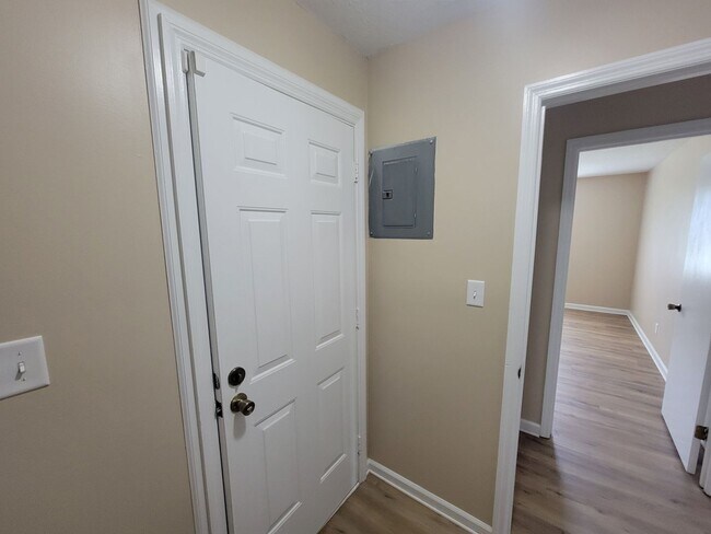 Building Photo - #207 Flores Lane