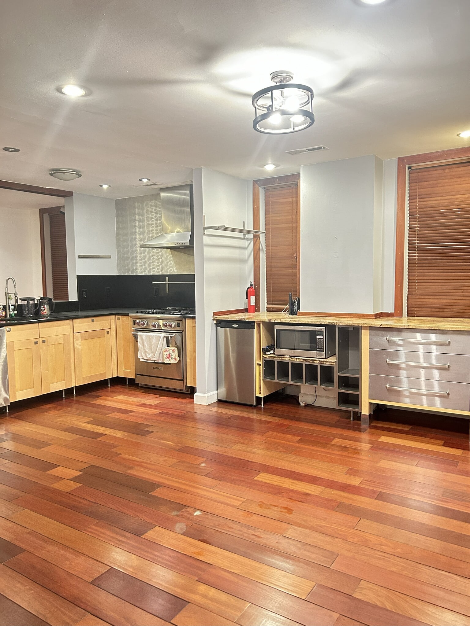 Kitchen/Dining - 118 Bates St NW