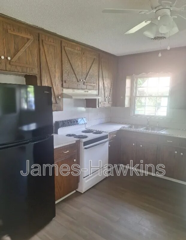 Building Photo - 5751 Oakwild Dr