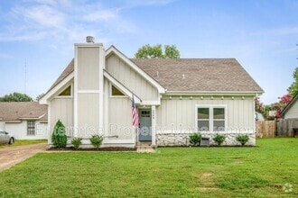 Building Photo - 2988 Christoval St