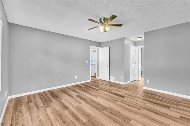 Building Photo - 226 Ashland Creek Ct