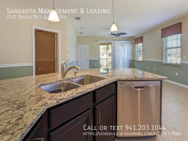 Building Photo - 3129 Oriole Dr