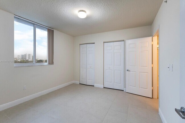 Building Photo - 2350 SW 27th Ave