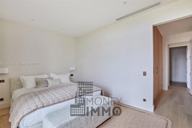 Building Photo - 9 Avenue Frederic Le Play Ave