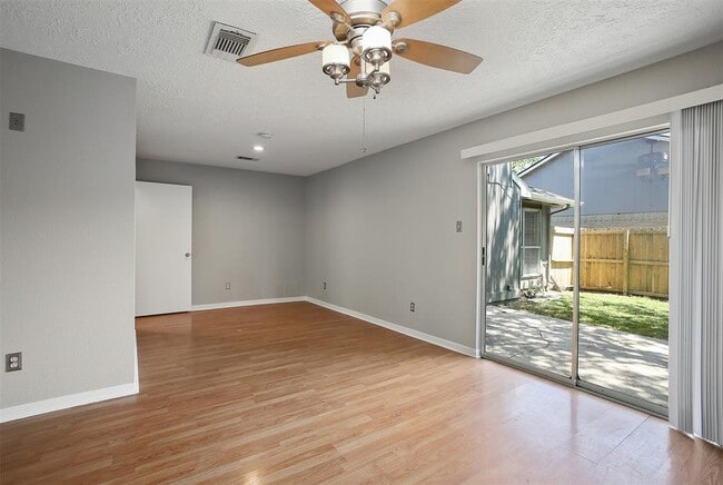 Building Photo - 419 Heatherwood Ct
