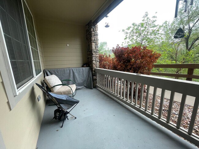 Building Photo - $0 DEPOSIT OPTION! LUXURIOUS 3BED/2BATH CONDO WITH MODERN UPGRADES