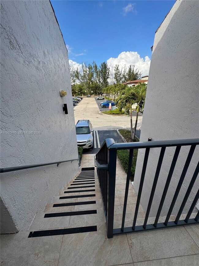 Building Photo - 12514 NW 11th Trail