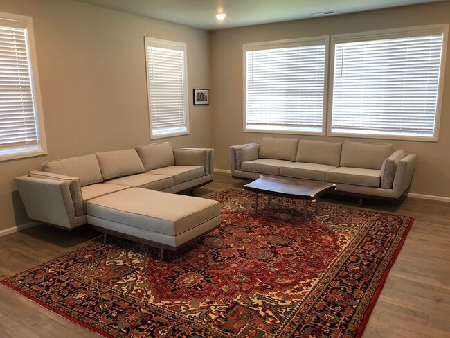 Building Photo - 12701 192nd Pl E