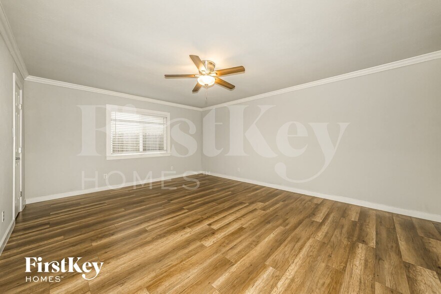 Building Photo - 2130 Meadfoot Rd