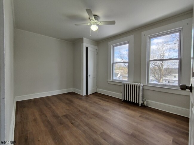 Building Photo - 86 Brookdale Ave