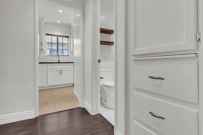 Building Photo - 4818 138th St