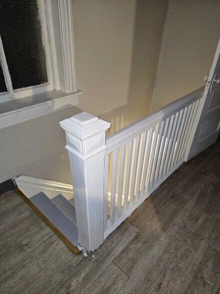 Building Photo - 459 Eichelberger St