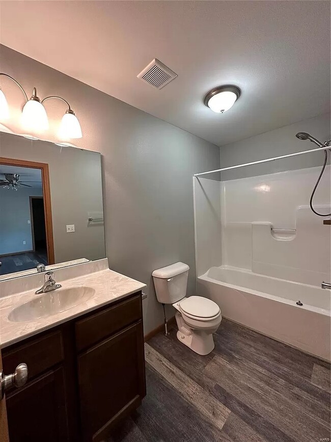 Building Photo - 525 S Jefferson Ave