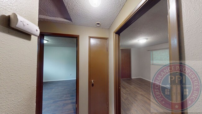 Building Photo - odo7401