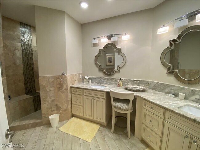 Building Photo - 15200 Cedarwood Ln