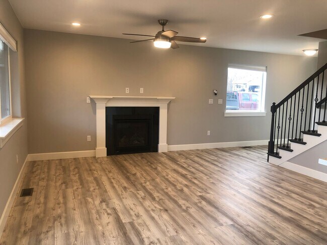 Building Photo - 222 W Celtic Cir