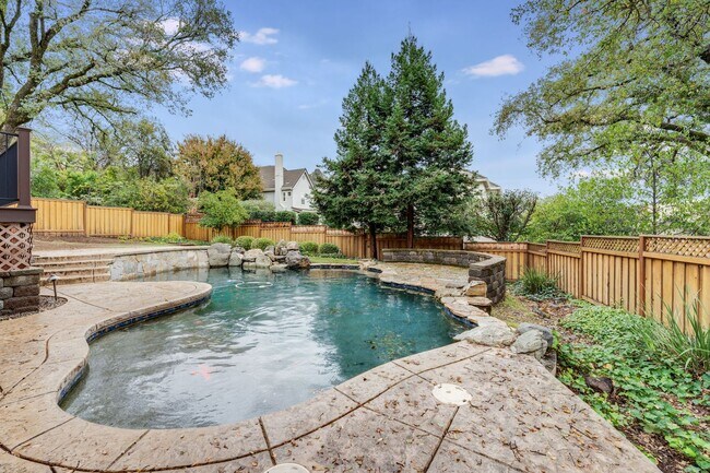 Building Photo - Stunning Folsom Split-Level Home with Pool & 3-Car Garage in Quiet Cul-De-Sac