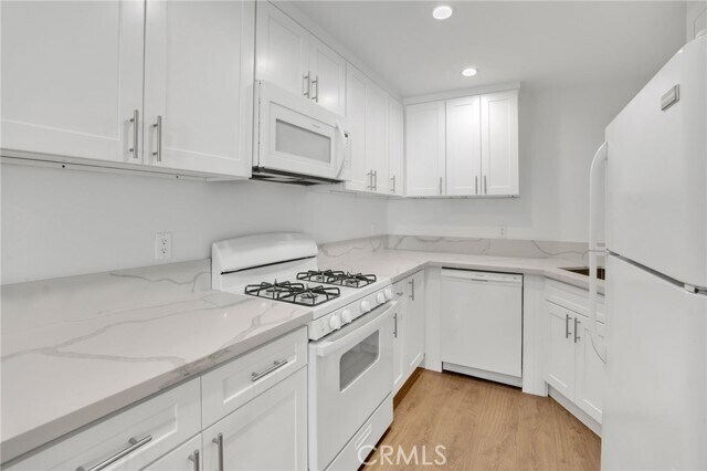 Building Photo - 1117 Linden Ave