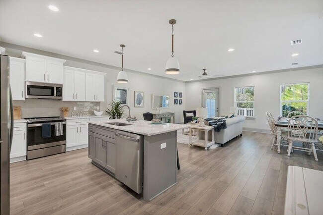 Building Photo - 56 Golden Bell Ct