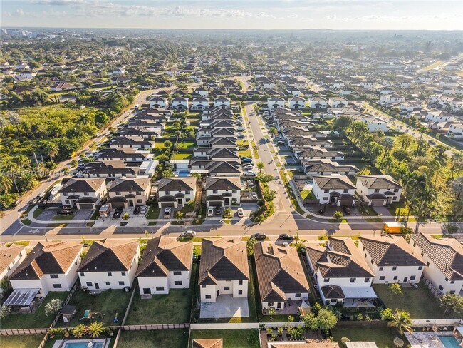 Building Photo - 22664 SW 130th Ave