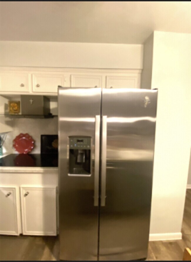 Building Photo - 179 Old Bridge Lake St