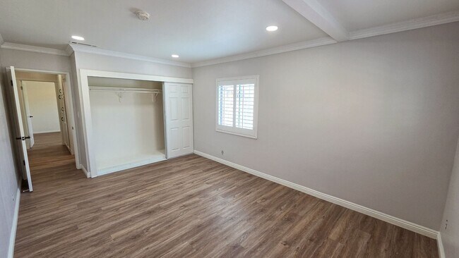 Building Photo - 9342 Colfair St