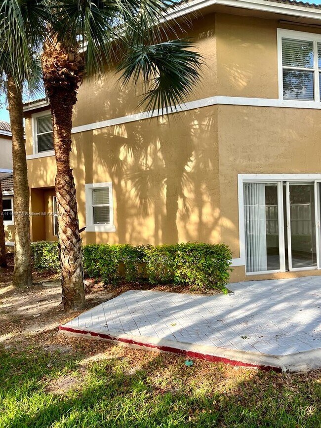 Building Photo - 2940 NW 99th Ter