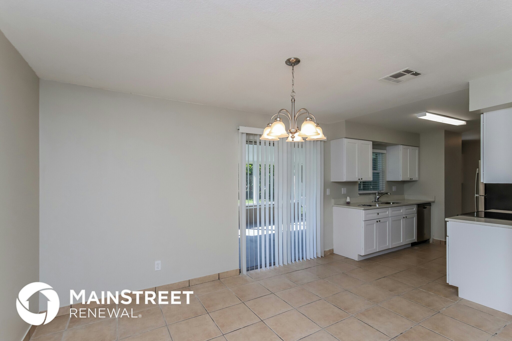 Building Photo - 2146 Sandalwood Dr